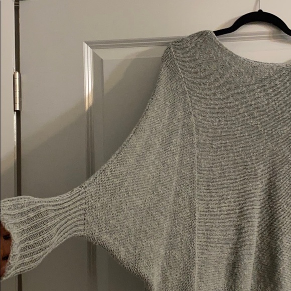 Green Sweater - Picture 2 of 2